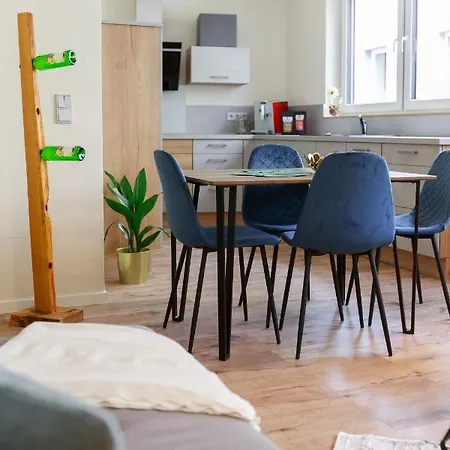 Ferienhaus Mosellolodge, Juwel Mit Großer Dachterrasse, Ausstattung, Waschmaschine, Netflix Senheim