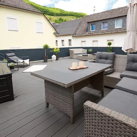 Ferienhaus Mosellolodge, Juwel Mit Großer Dachterrasse, Ausstattung, Waschmaschine, Netflix Senheim