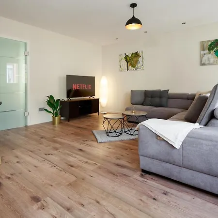 Mosellolodge - Luxus-ferienhaus Bis 16 Personen - Dachterrasse - Netflix - Waschmaschine Holiday home