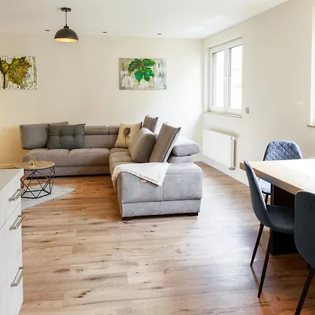 Mosellolodge, Juwel Mit Großer Dachterrasse, Ausstattung, Waschmaschine, Netflix Ferienhaus Senheim