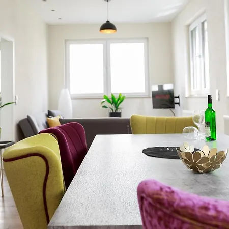 Ferienhaus Mosellolodge, Juwel Mit Großer Dachterrasse, Ausstattung, Waschmaschine, Netflix *